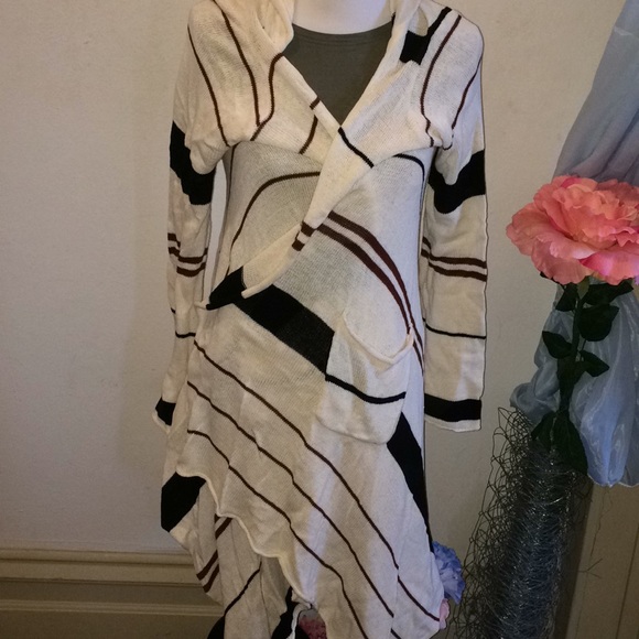 Asymmetrical sweater cardigan - Picture 2 of 4